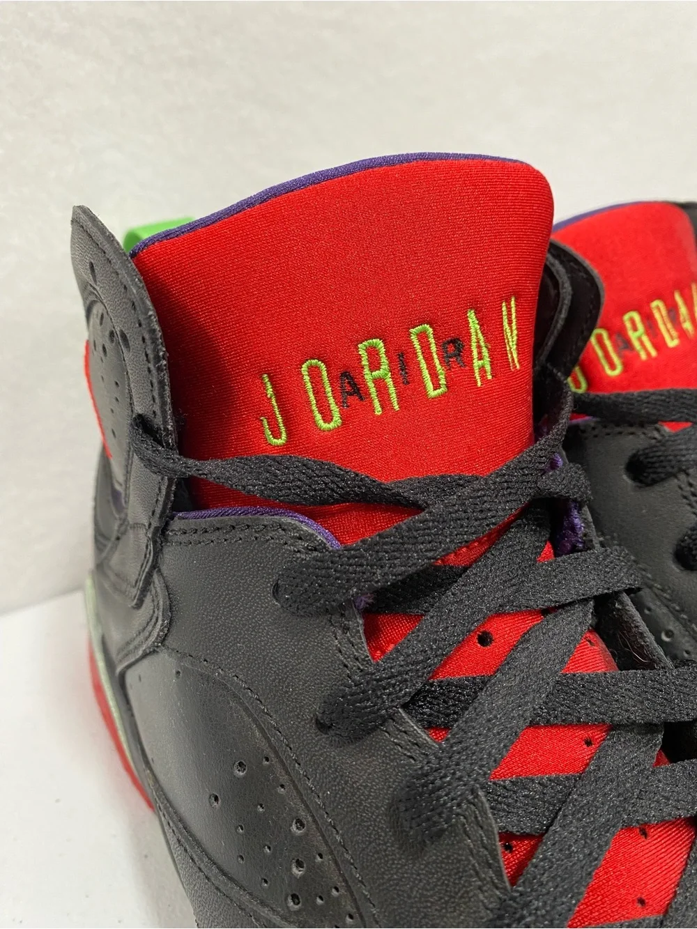Air Jordan 7 Retro “Marvin the Martian” Size 6.5Y Men’s 6.5/Women’s 8 304774-029